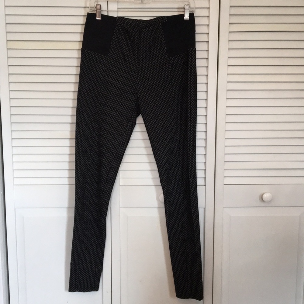 Maurice’s wide-band (houndstooth?) leggings.